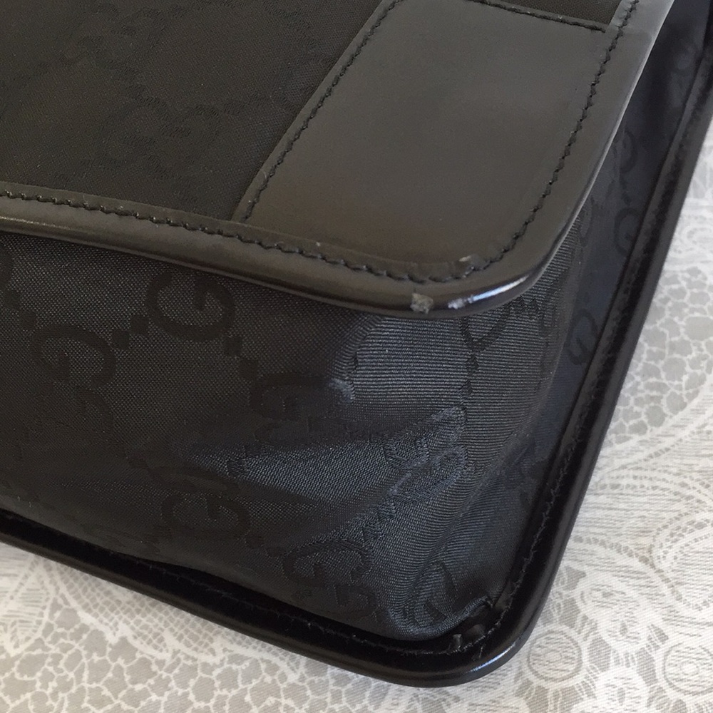 Gucci Black Handbag - Picture 8 of 8